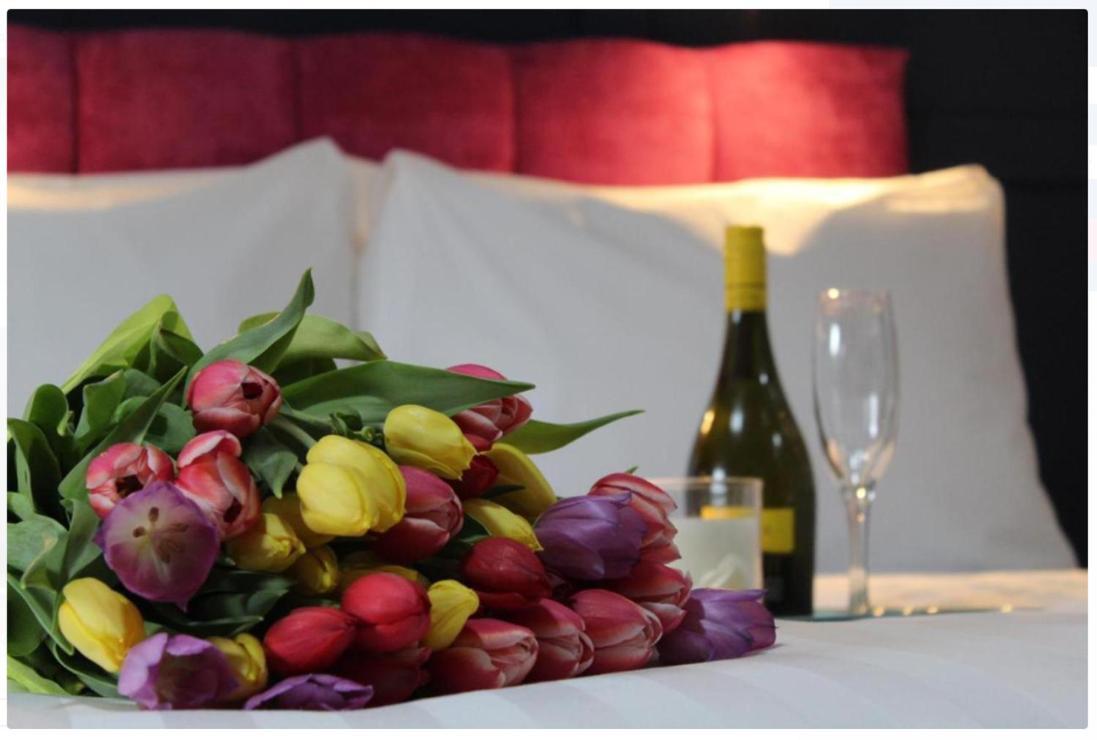 The Dutch Tulip Hotel Мэллов Экстерьер фото